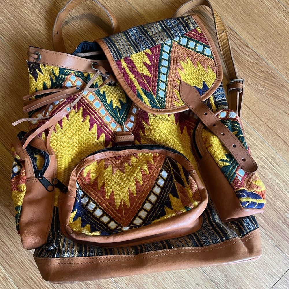 Gorgeous and fun backpack